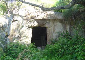 Grotte ipogeiche di Serruggiu