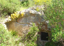 Grotte ipogeiche di Serruggiu